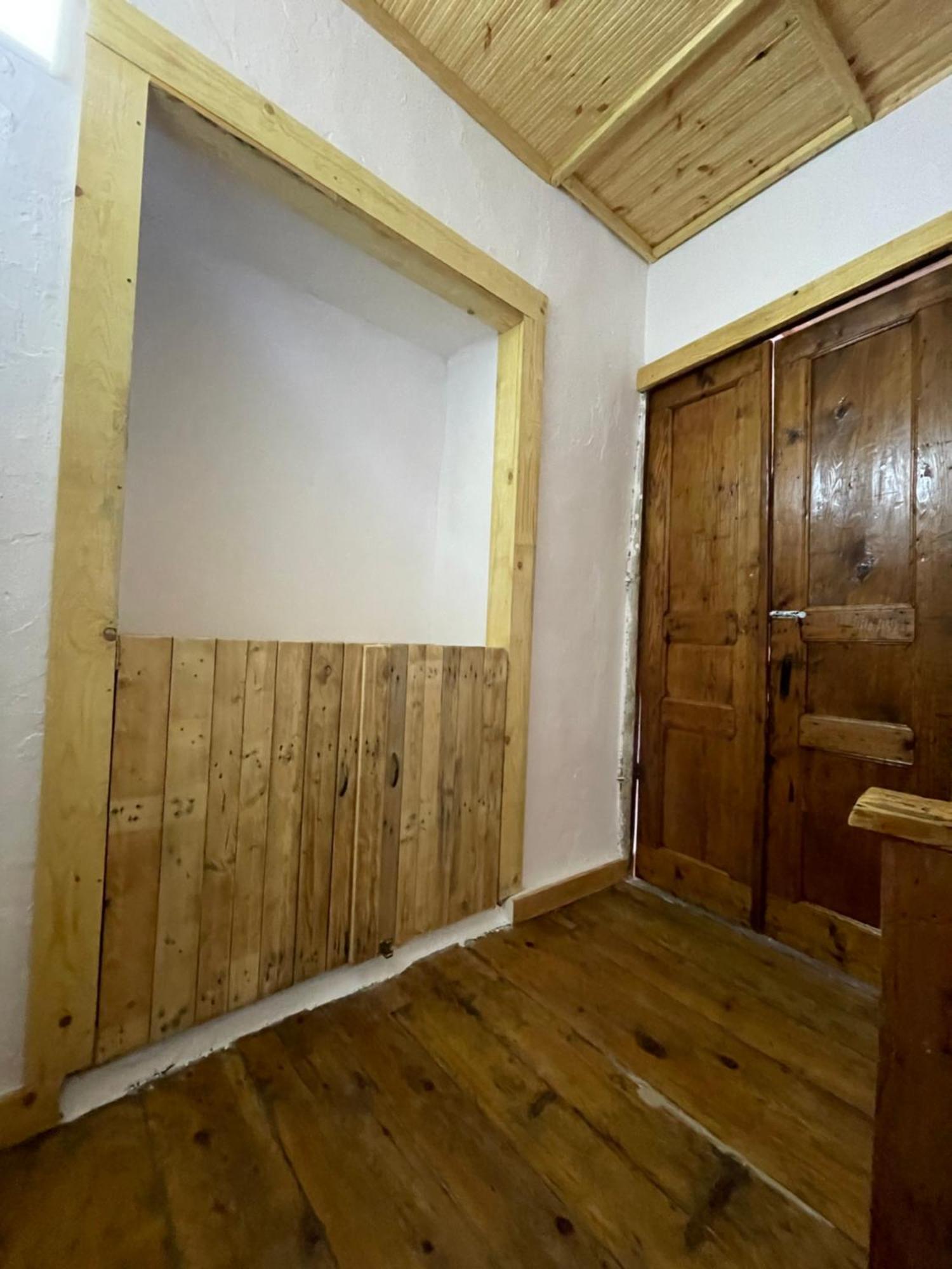 Ardjon House Hostel Berat Exterior photo
